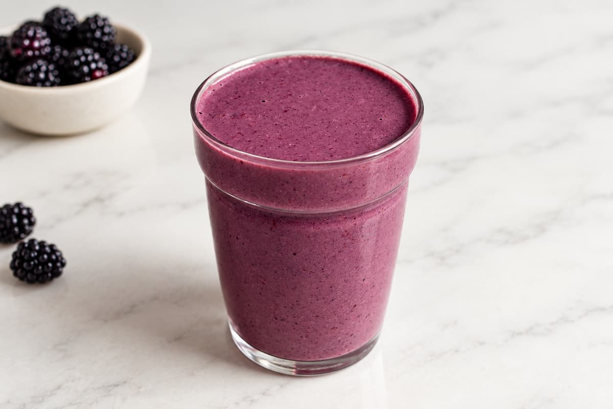 Blackberry and apple smoothie