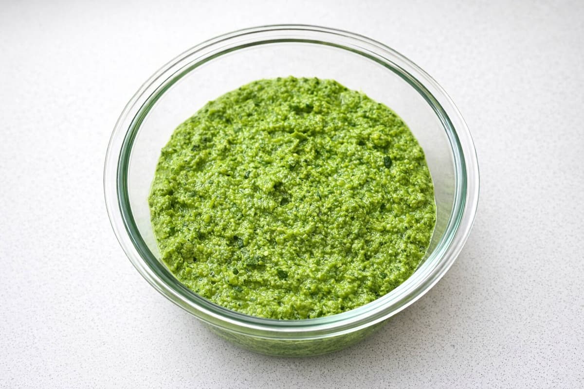 Green pesto