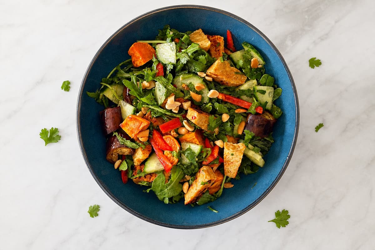 Tempeh rainbow salad with lime and chilli dressing
